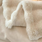 Fluffy Faux Fur Travel Blanket – Soft and Washable Fleece Blanket