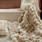 Fluffy Faux Fur Travel Blanket – Soft and Washable Fleece Blanket