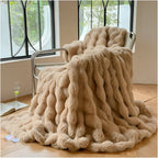 Fluffy Faux Fur Travel Blanket – Soft and Washable Fleece Blanket