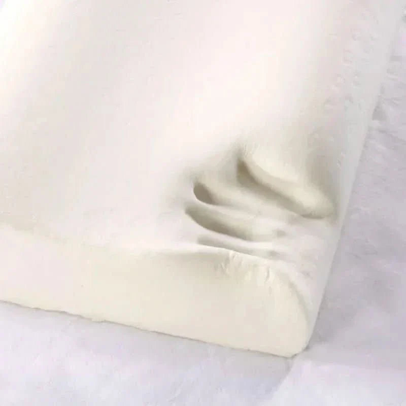 Sustainable Bamboo Neck Pillow for Ergonomic Support