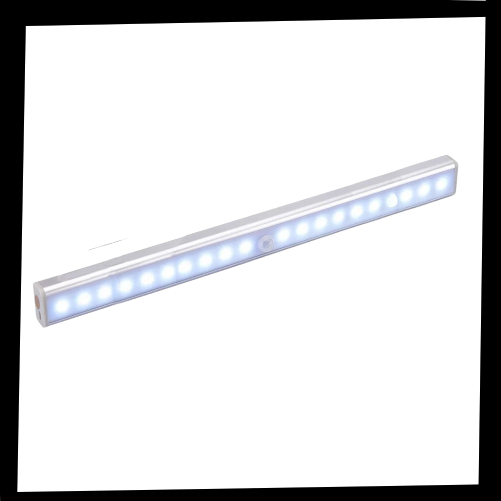Magnetic motion sensor LED lamp