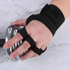 Training gloves for optimal grip and comfort