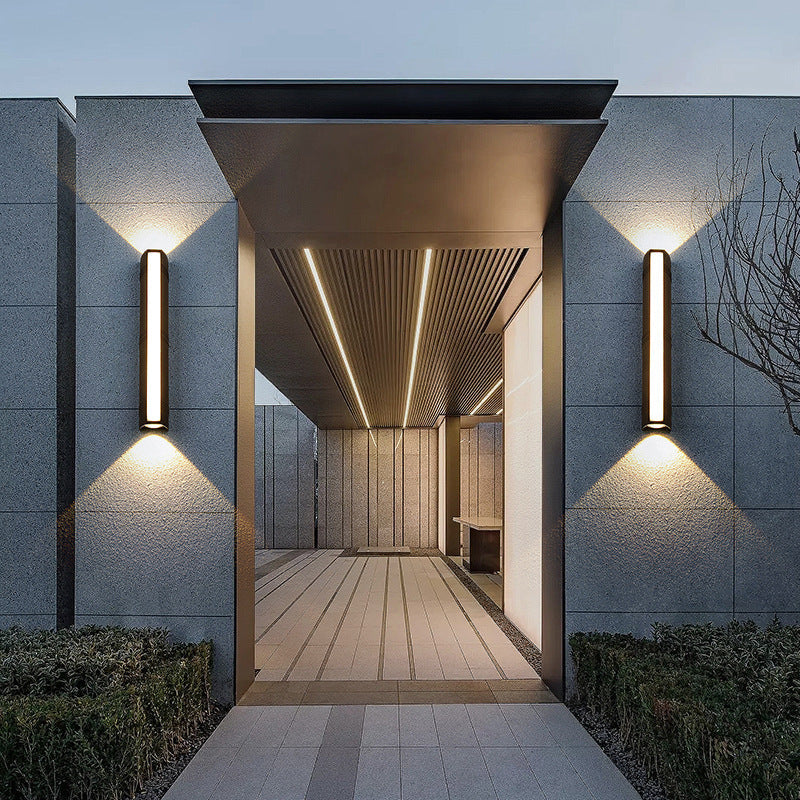 Elegant Aluminium Outdoor Wall Light | Waterproof