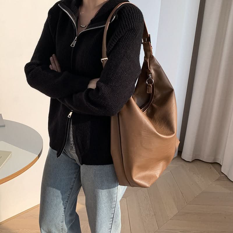 Soft PU leather bag for a graceful style
