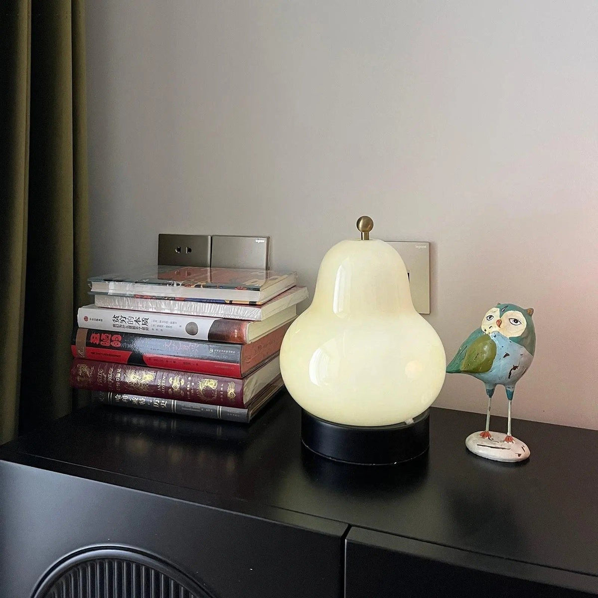 Pear-shaped Touch Dimmer Lamp with Warm Light