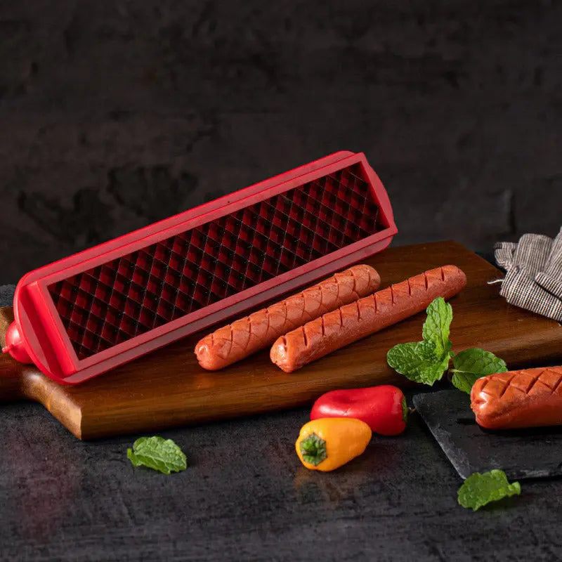 Perfect Criss-Cross Hotdog Cutter – Juicy, evenly cooked sausages