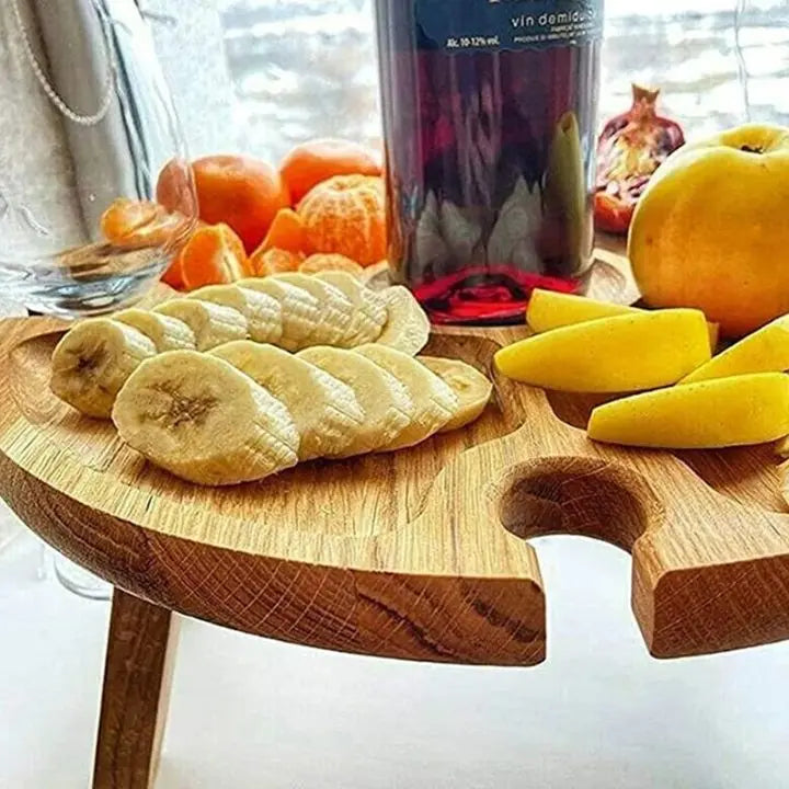 Foldable picnic table