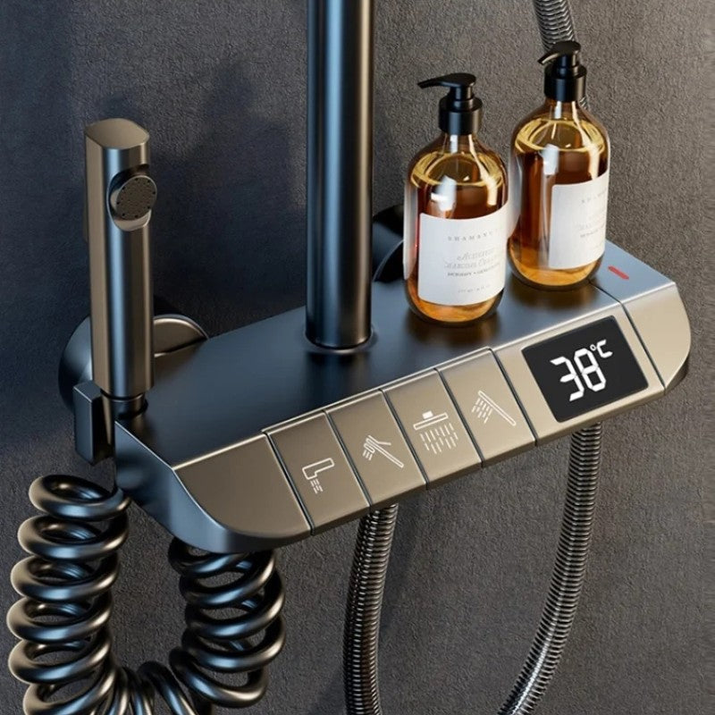 Intelligent shower set with constant temperature under pressure