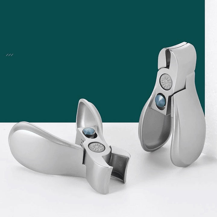 Nail clipper with wide opening