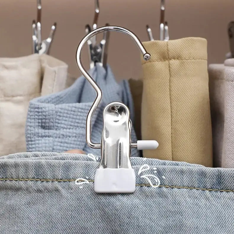 Space-saving metal clip hook with PVC handle – More stable than wood & plastic