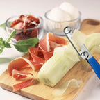 Practical Kitchen Set 3-in-1 – Peeler, Spiral Cutter & Citrus Juicer in one
