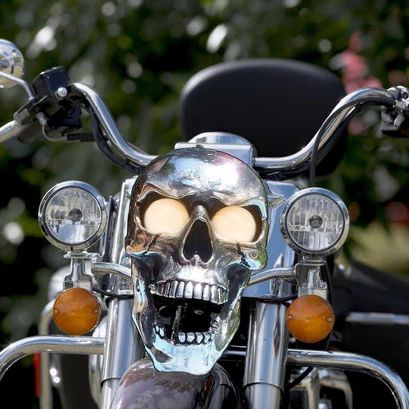 Energy-saving LED spotlight with retro skull design