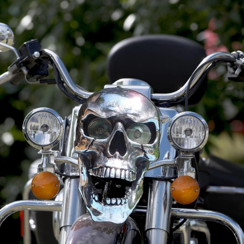Energy-saving LED spotlight with retro skull design