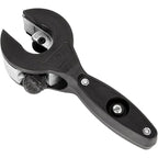Ratchet cutter for pipes