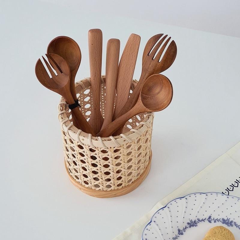 Rattan-Cutlery-Organizer