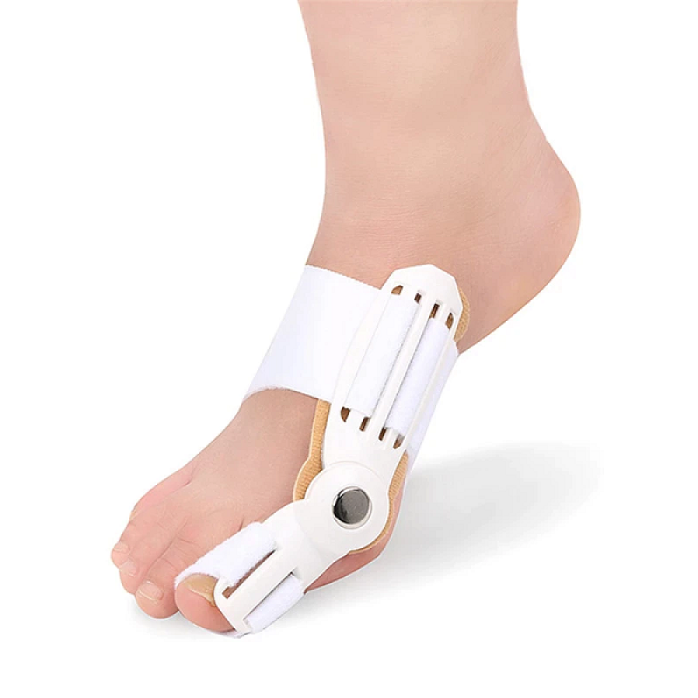 Toe spacer for big toe smoothing in case of broken toes