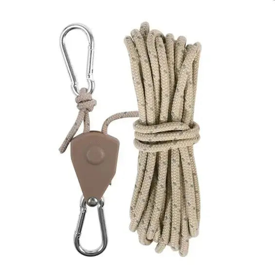Windproof Outdoor Rope – 5 m Reflective Nylon with Carabiner