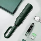 Umbrella with carabiner handle – award-winning design & maximum durability