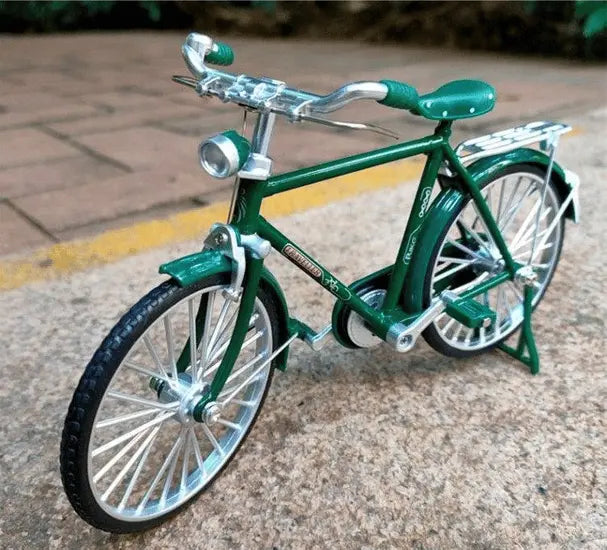 Retro bicycle model 1:8 scale