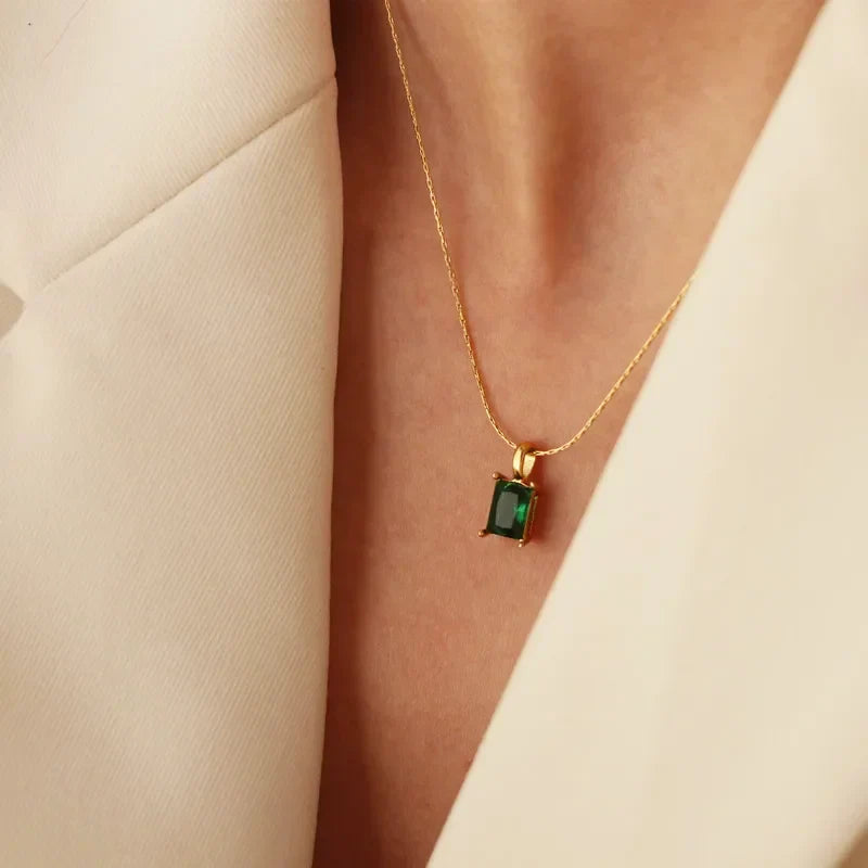 Dainty Aurora Necklace