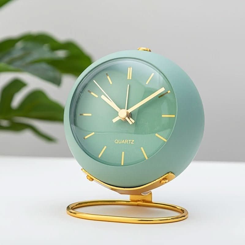 Retro Analog Alarm Clock with Silent Mechanism