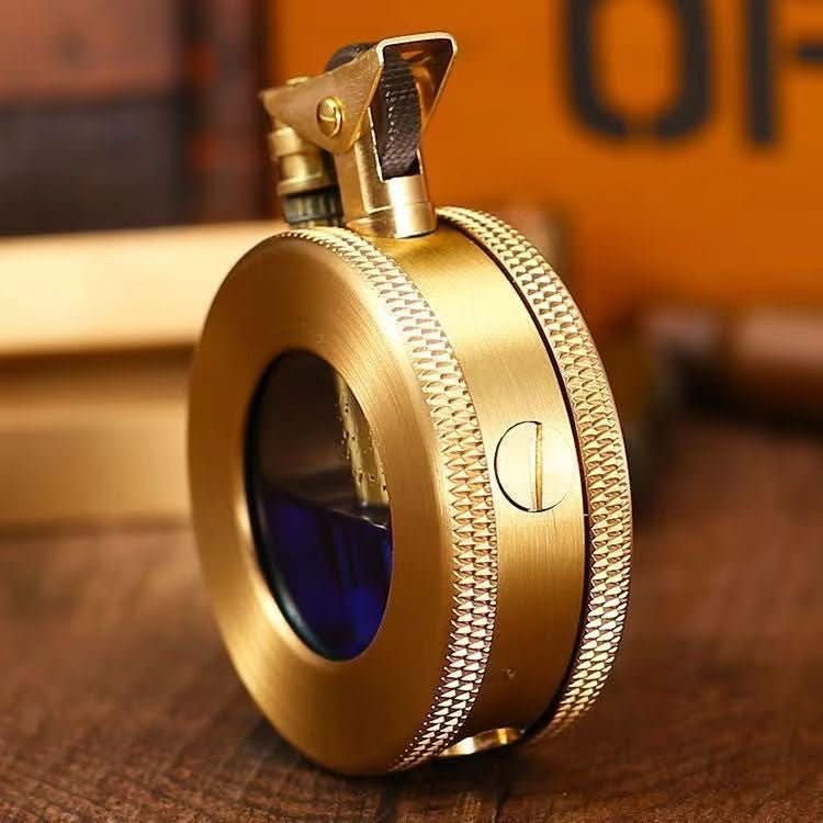Retro Metal Kerosene Lighter in Compact Vintage Design