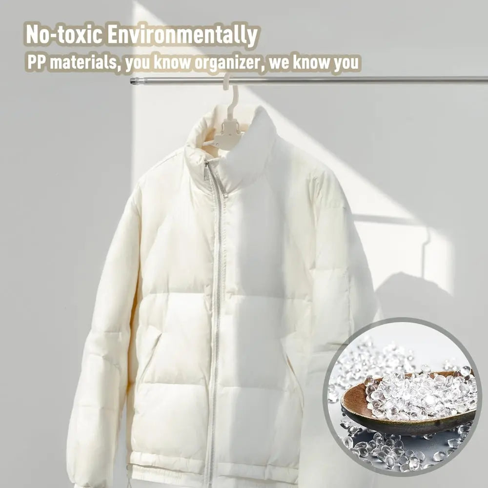 Robust foldable clothes hanger with one-button function and crease pRedection