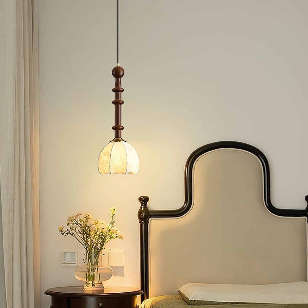 Timeless glow of the Italian lamp