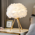 Romantic Feather Table Lamp Modern Nightstand Lamp Living Room Café Decoration Wedding Christmas Gift Ostrich Feather Light