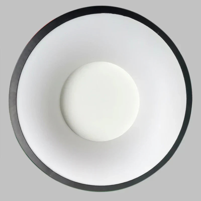 Stylish and elegant ceiling lamp for any interior