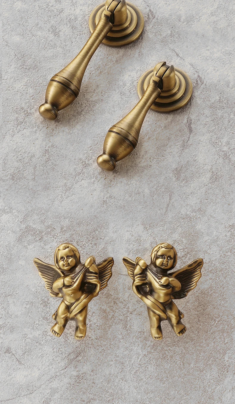 Bronvella ArcRetro Furniture Handle in Antique Copper