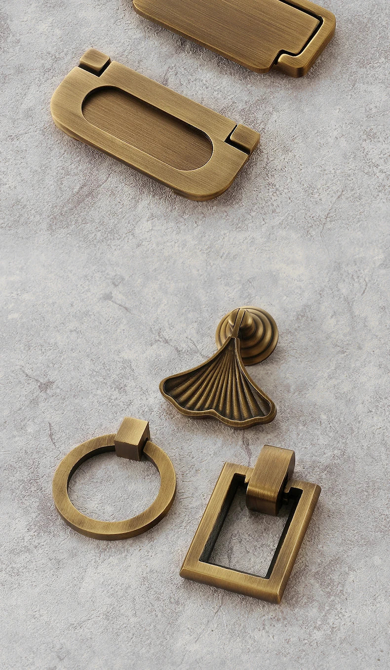 Bronvella ArcRetro Furniture Handle in Antique Copper