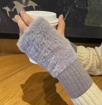 Unisex Fleece Fingerless Gloves – Warm, Soft and Functional