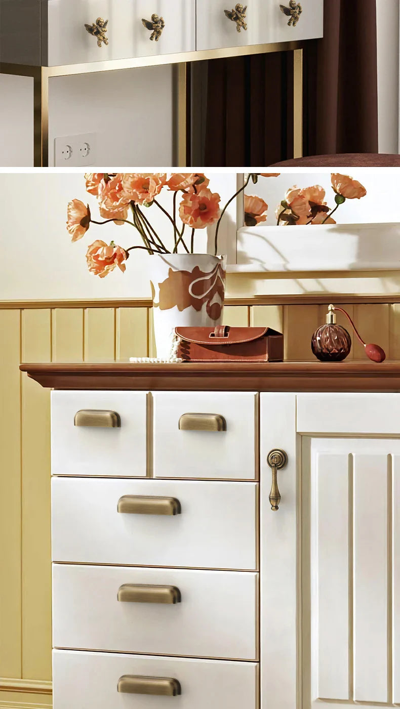 Bronvella ArcRetro Furniture Handle in Antique Copper