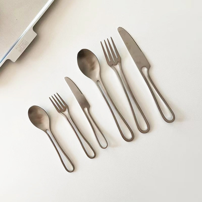 Outline Cutlery Set made of Stainless Steel