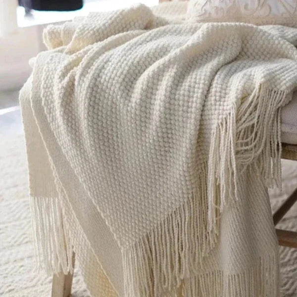 CREAM WHITE BLANKET