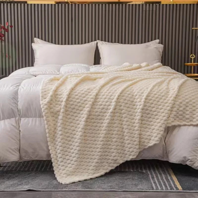 Checked Soft Velvet Blanket Warm Cozy Throw for Couch and Bed
