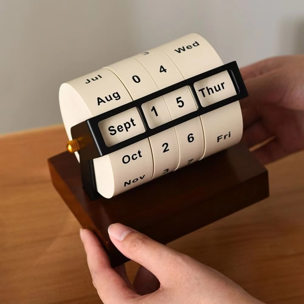 Vintage Wooden Perpetual Flip Calendar – Reusable Rotary Countdown Desk Display