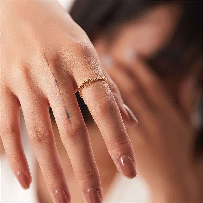 18k Beaded & Zircon Tipped Ring