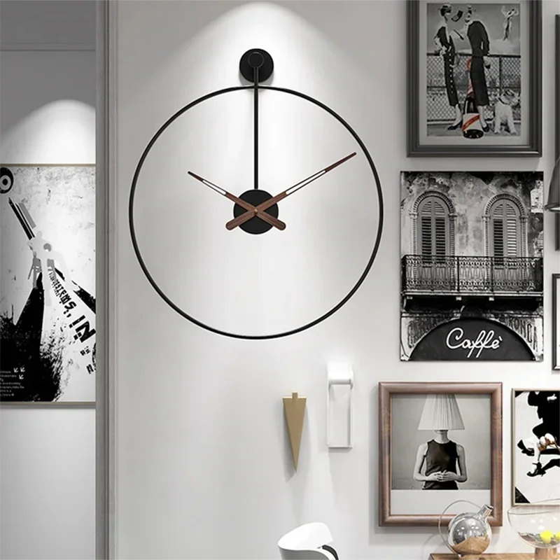 Effortless Modern Wall Clocks