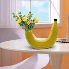 Banana vase, flower vase made of resin, cute banana shape, decorative tabletop vase for flower arrangements, living room, bedroom, home decoration