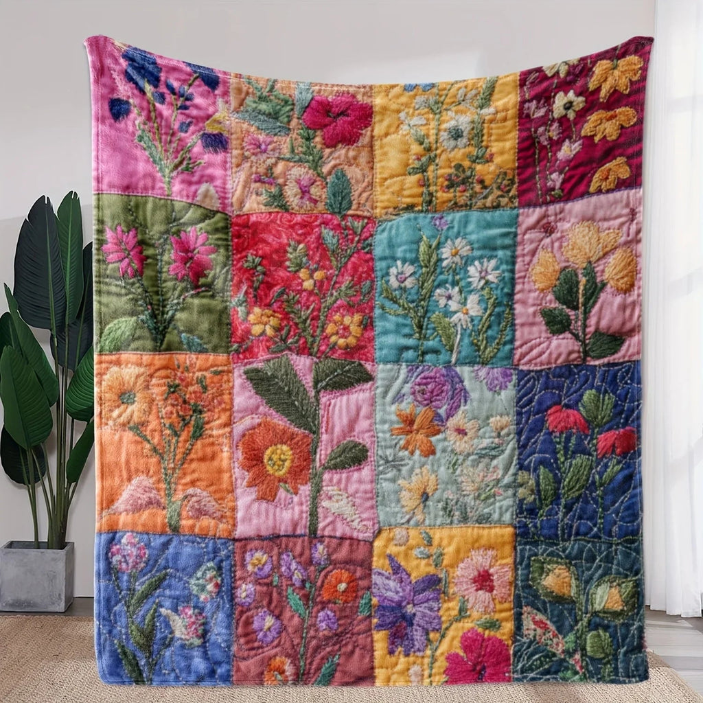 Patchwork Blanket Vintage Bloom | Soft Flannel | Floral Design & Embroidery | Sofa, Bed & Travel
