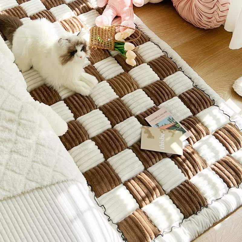Warm Anti-Slip Washable Dog Bed Mat & Sofa Protector
