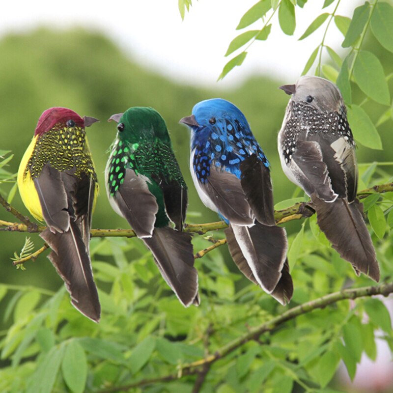 Lifelike feathered birds for outdoor decoration