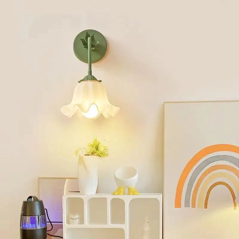 FrenchBloom - Elegant Wall Lamp with Flower Pattern