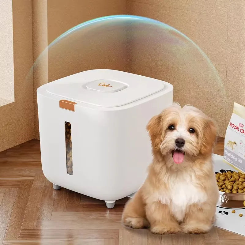 Air-tight pet food container for dry food