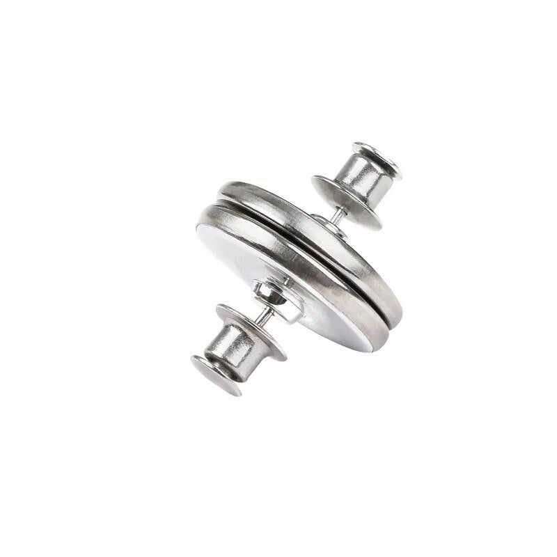 Magnetic clip for curtains - Keeps your curtains securely closed - Practical and stylish