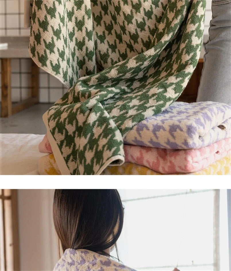 HoundLuxe Vintage Houndstooth Cotton Face Cloth