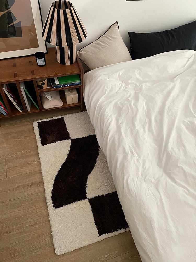 Wavy Grid Mini Rug