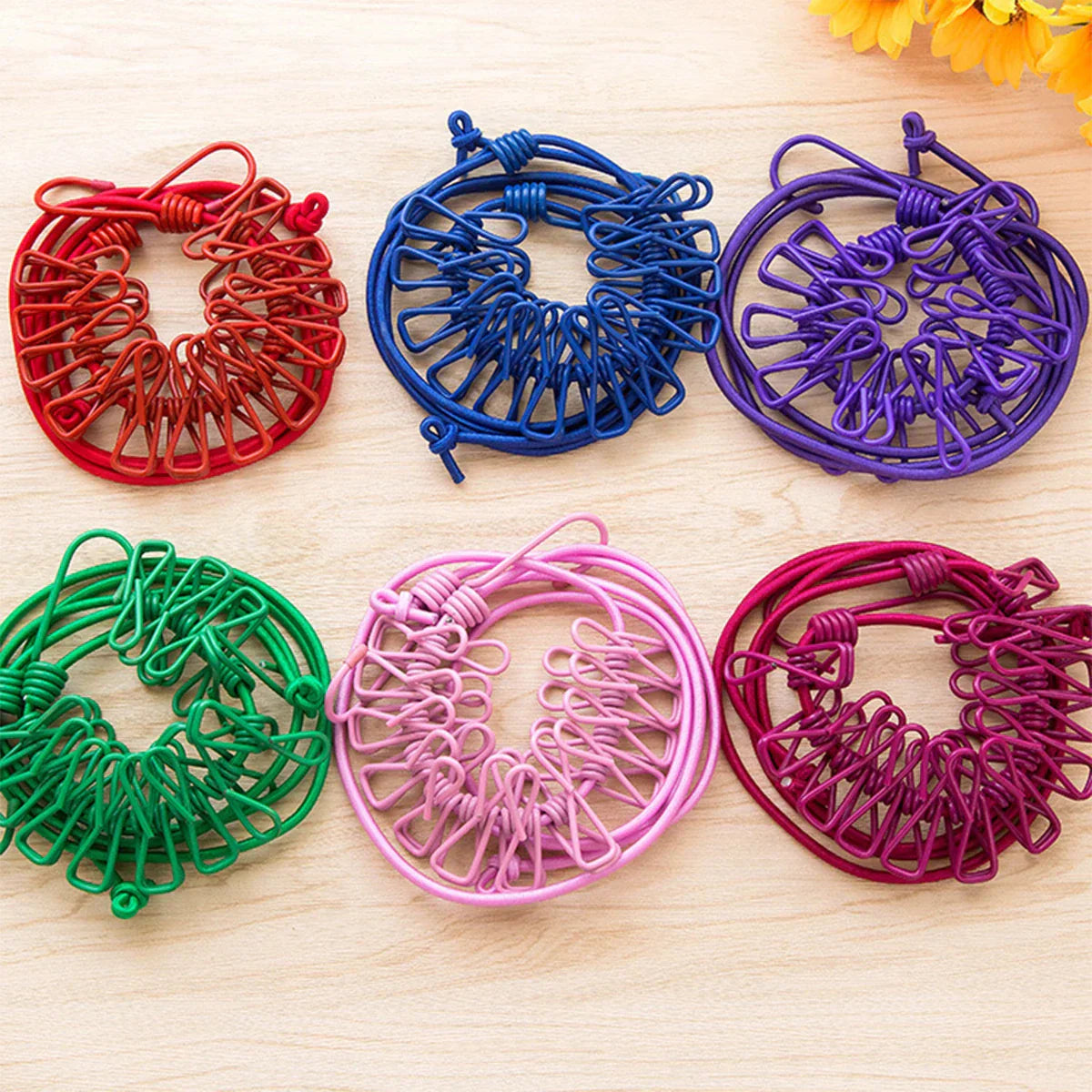 Windproof Non-Slip Elastic Multi-Clip Travel Clothesline